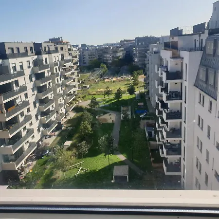 Cozy Bright Penthouse Close To U1 And U6 Metros Wien Exterior foto