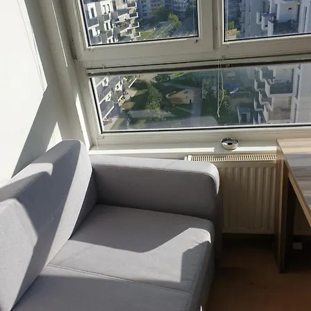 Cozy Bright Penthouse Close To U1 And U6 Metros Wien Exterior foto