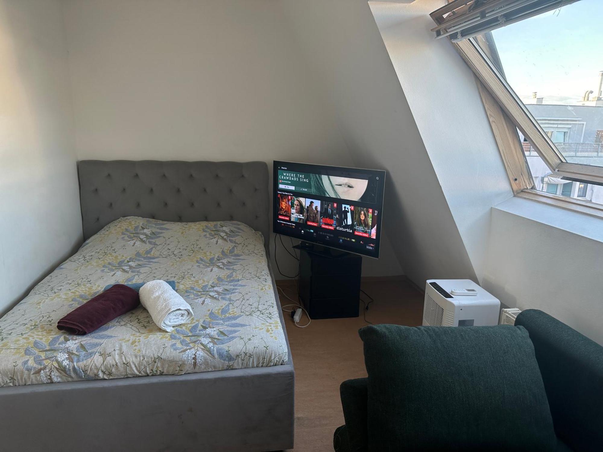 Cozy Bright Penthouse Close To U1 And U6 Metros * Wien